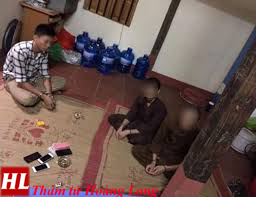Tại Thái Nguyên: Bắt quả tang 2 sư thầy đánh bạc